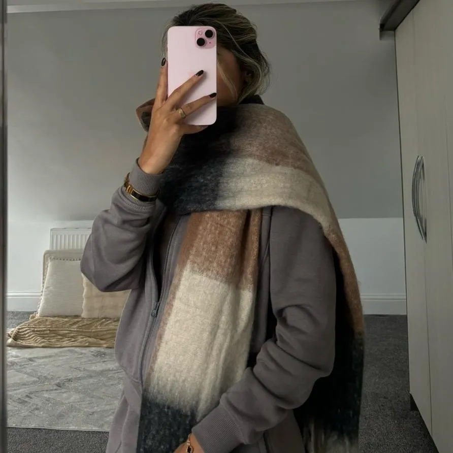 Ladies Ultra-Soft Gradient Color Block Blanket Scarf Shawl
