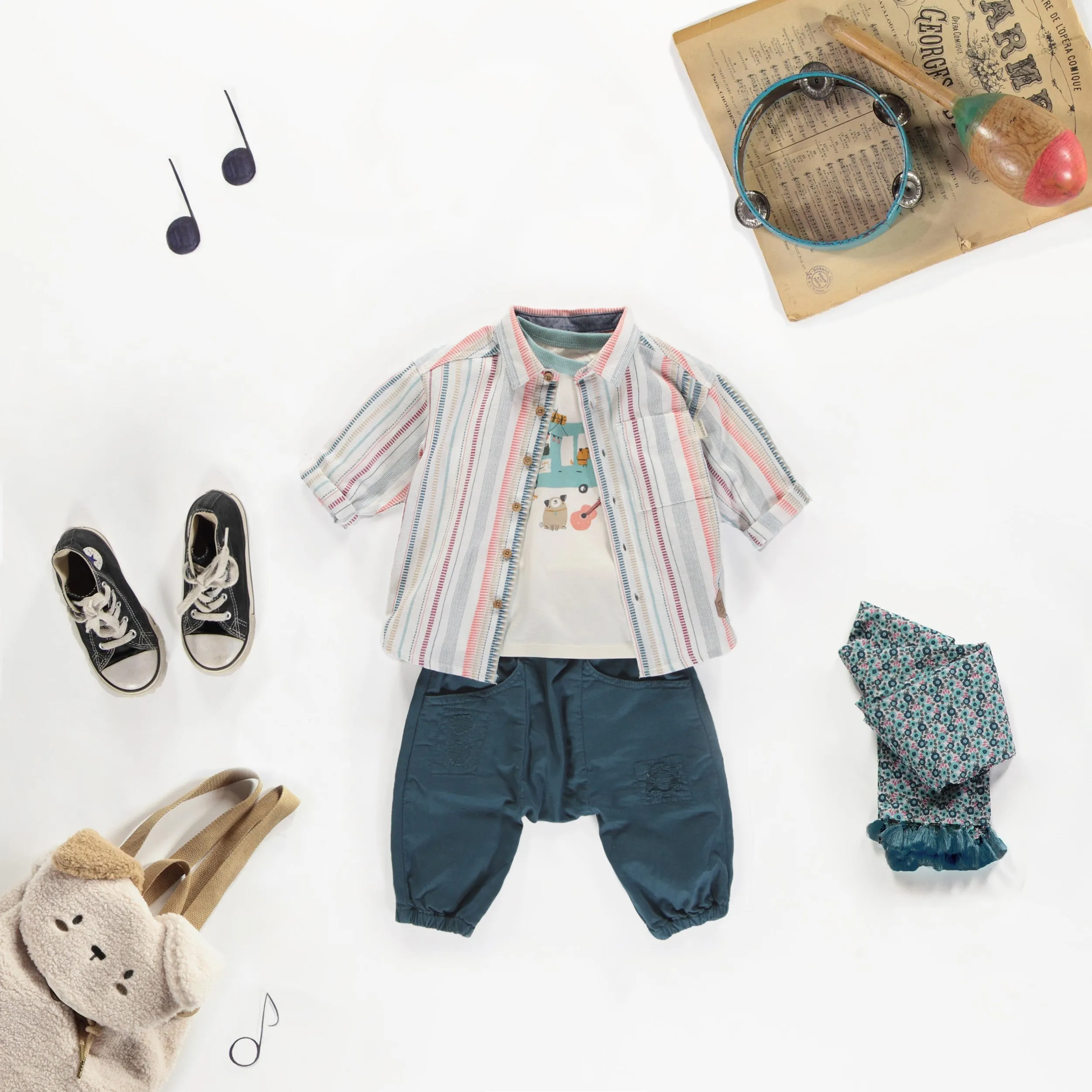 Pantalon bleu coupe ample en denim sergé extensible, bébé || Blue wide fit pants in stretch denim twill, baby